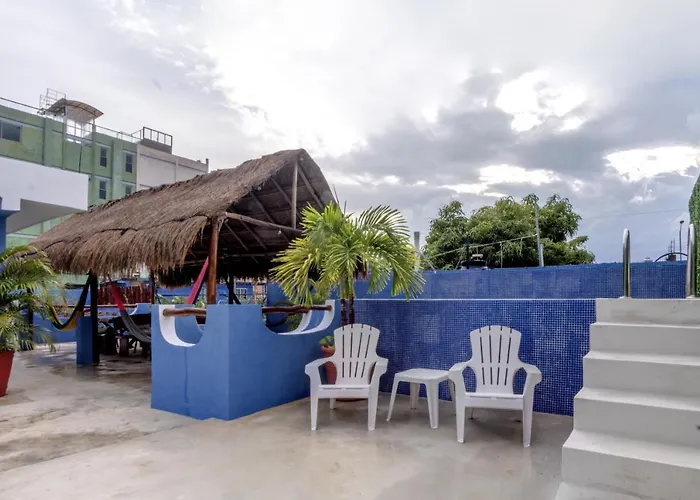 Villa Luxury 6-bed 6-bath- An Entire Private W-plung Pool-5th Ave & At Walking Distance Playa del Carmen